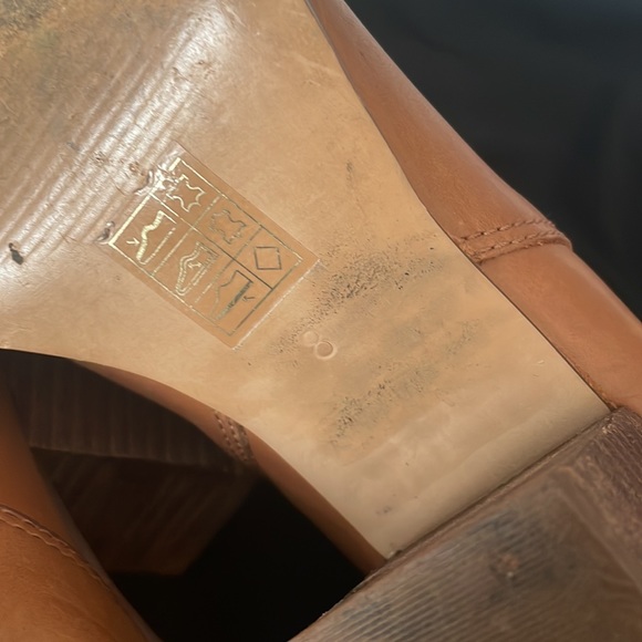 Gently worn JCrew size 8 cognac booties - Picture 5 of 5